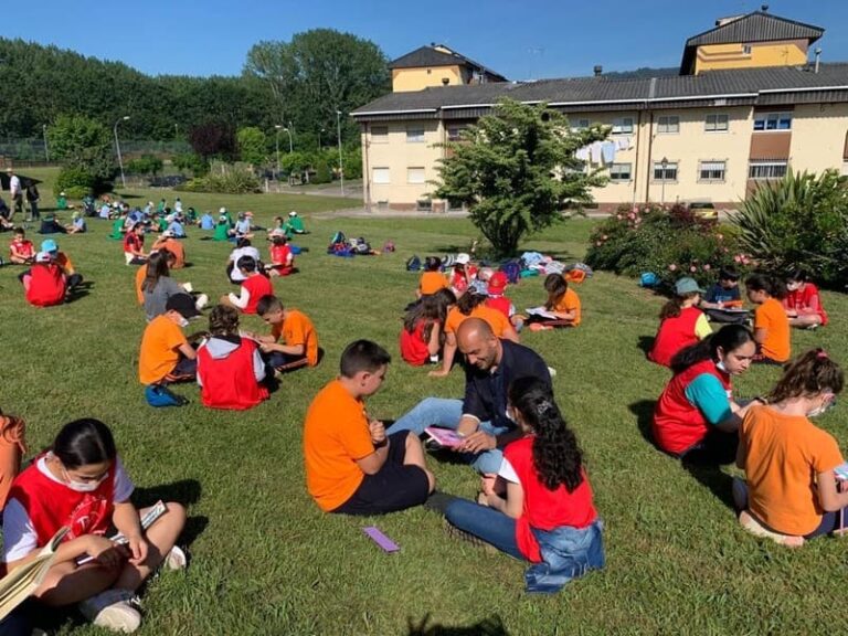 400 alumnos porriñeses participan na quedada literaria do parque Alba