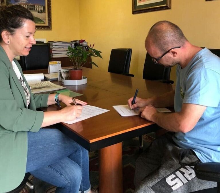 Salvaterra de Miño asina convenios con asociacións deportivas, culturais e deportistas