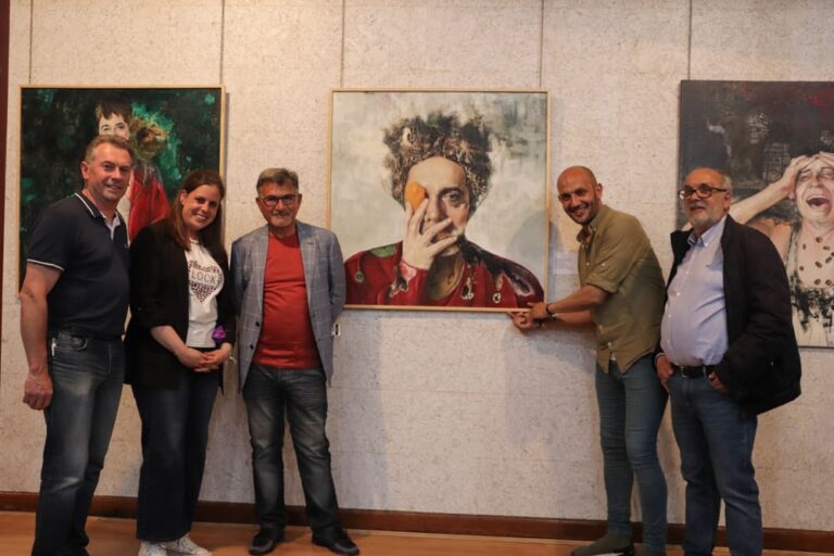 Nito Pereiro-Oliveira inaugura a súa exposición “Verdades e quimeras”
