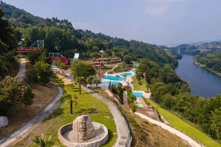 Nigrán ofrece unha excursión ao parque acuático de Amarante