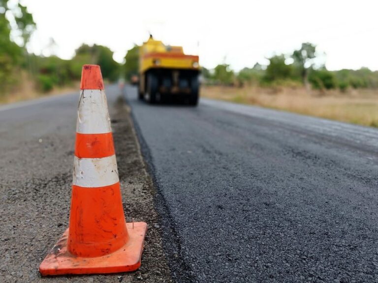A Deputación axiliza a pavimentación da estrada de Luneda que une Arbo coa Cañiza