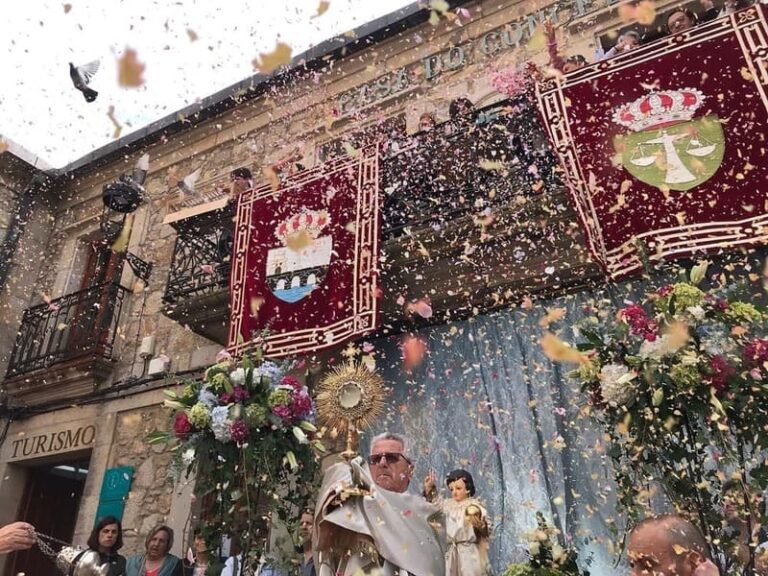 A tradicionais Alfombras florais regresan as rúas guardesas esta fin de semana
