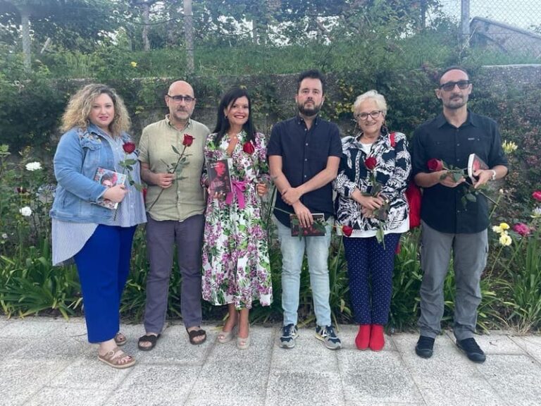 Preséntase no Pazo de Mos “O libro da rosa”