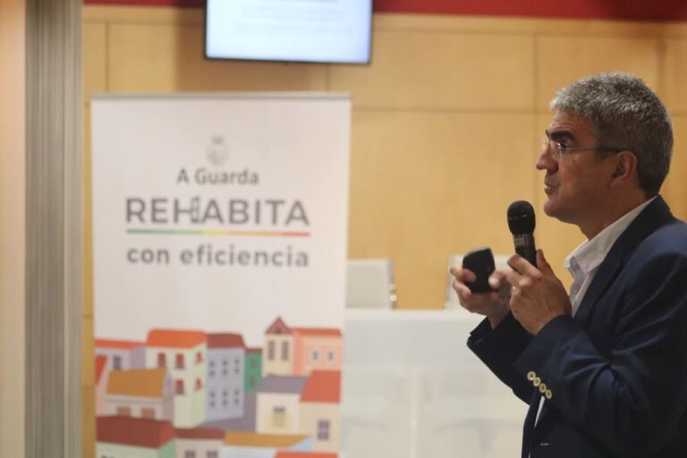 A Guarda reúne a empresarios para dar a coñecer o novidoso e ambicioso Plan Rehabita