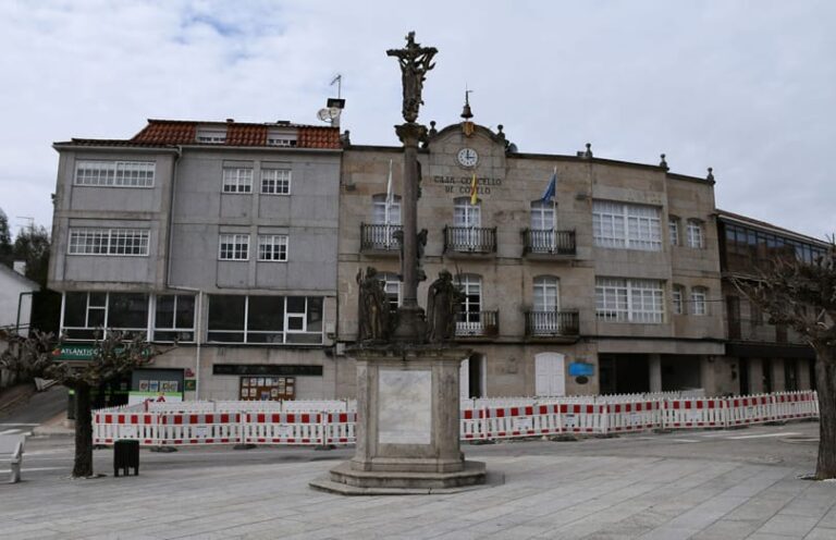 O goberno de Covelo encarga traballos de limpeza e conservación do cruceiro de ánimas do Santo Cristo dos Aflixidos