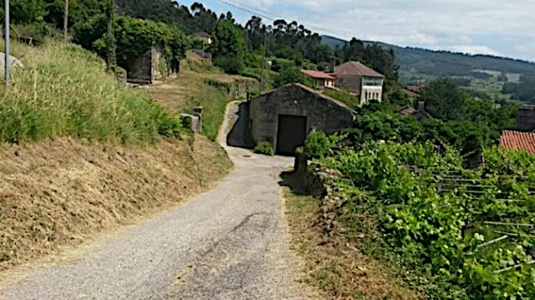 O Concello de Covelo acometerá a segunda fase da obra ‘Ensanche e mellora do acceso no lugar de Pazos, Barcela’