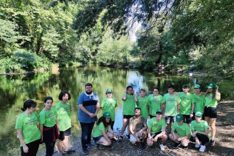 Posta en valor do medio e igualdade, claves na programación do voluntariado ambiental xuvenil de Ponteareas