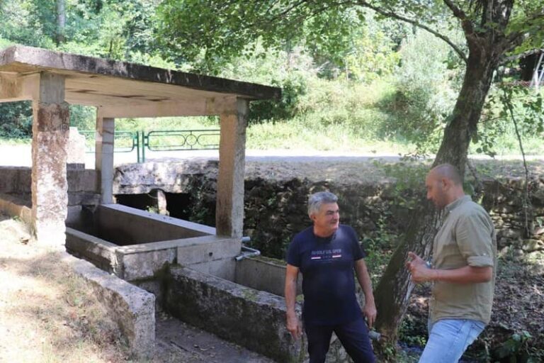 O Porriño renova o lavadoiro e a fonte da Pousadela