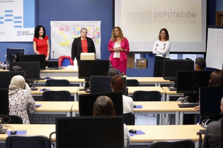 Arrancan dos novos cursos de español para persoas inmigrantes que pechan a sexta edición deste programa da Deputación