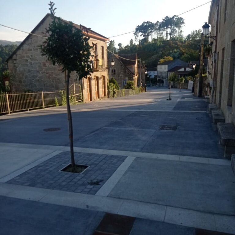 Rematadas as obras de humanización no barrio da Estación