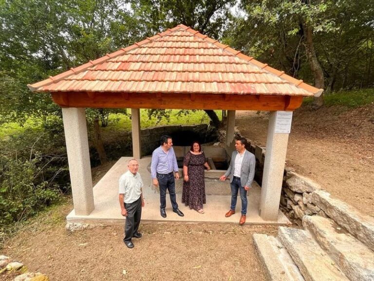A Xunta renovou fontes e lavadoiros en Crecente