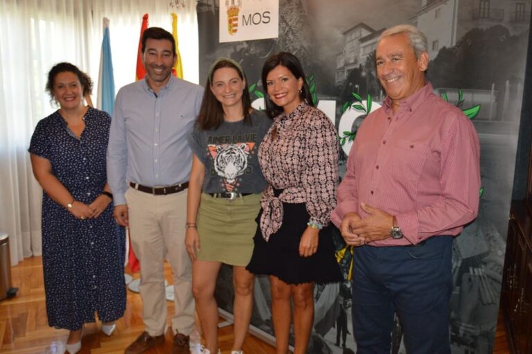 Noelia Sías regresa ao concurso nacional do Mellor Artesán Florista con moitas ilusións de lograr o pimeiro posto
