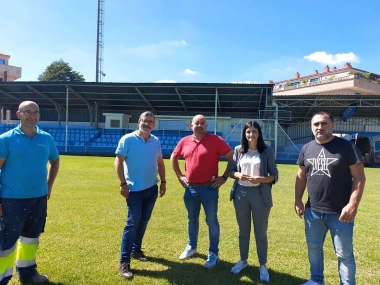 Rematadas as obras de mellora do muro do campo municipal de A Gándara