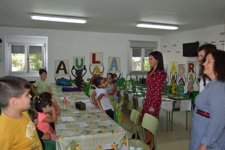 Comeza a actividade extraescolar de Inglés para a obtención do Trinity financiada por Mos