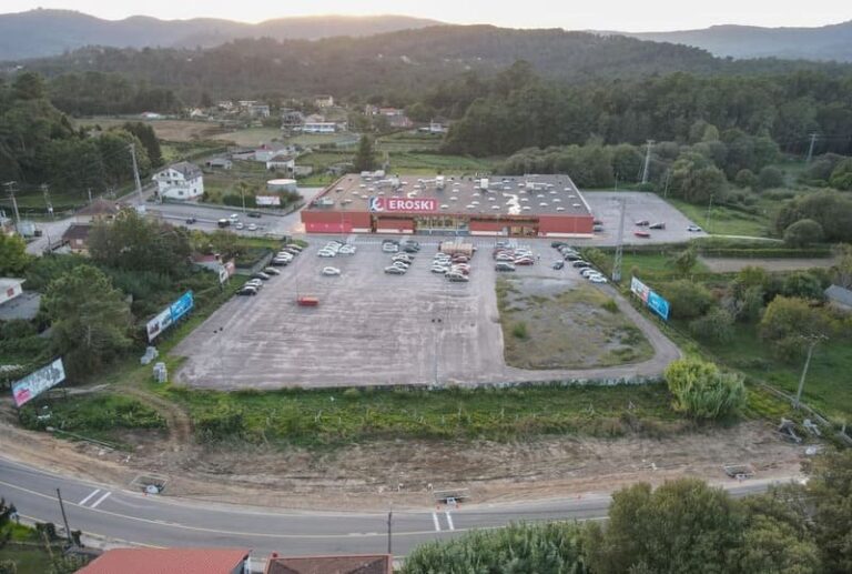 Ponteareas inicia o procedemento para a urbanización da área comercial do Eroski Center