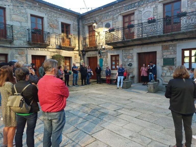 Gran éxito na Guarda do primeiro roteiro guiado da iniciativa “Historias de mulleres guardesas”