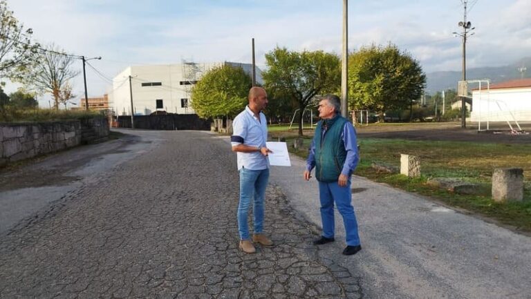 O Porriño licita a mellora do vial e parque de Vilafría