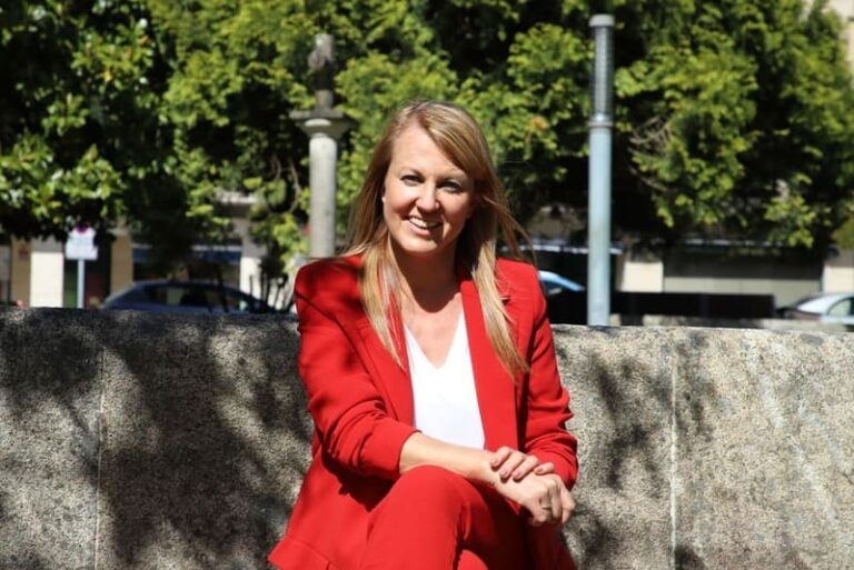Loli Castiñeira será a candidata á alcaldía de Movemento Salceda