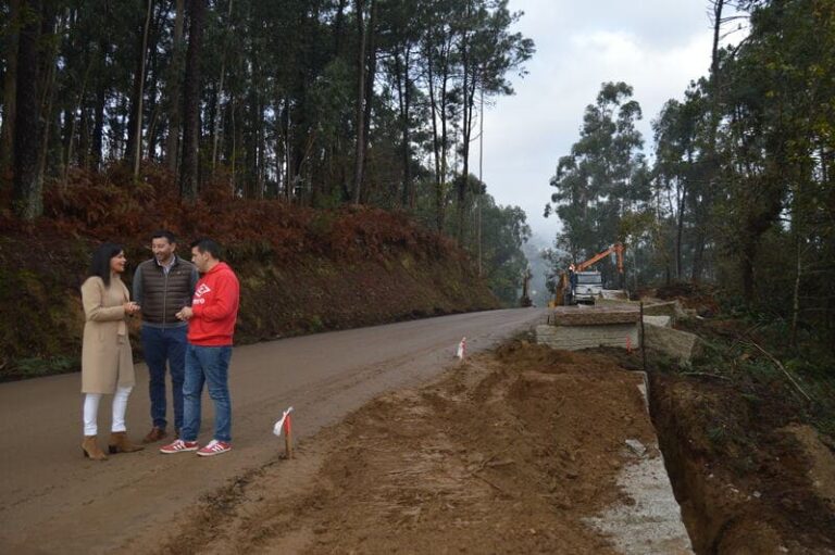 Avanzan a bo ritmo as obras da Senda do Foxo Vello en Pereiras, Mos