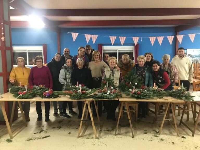 Éxito absoluto do obradoiro de centros de mesa de Nadal de Redondela