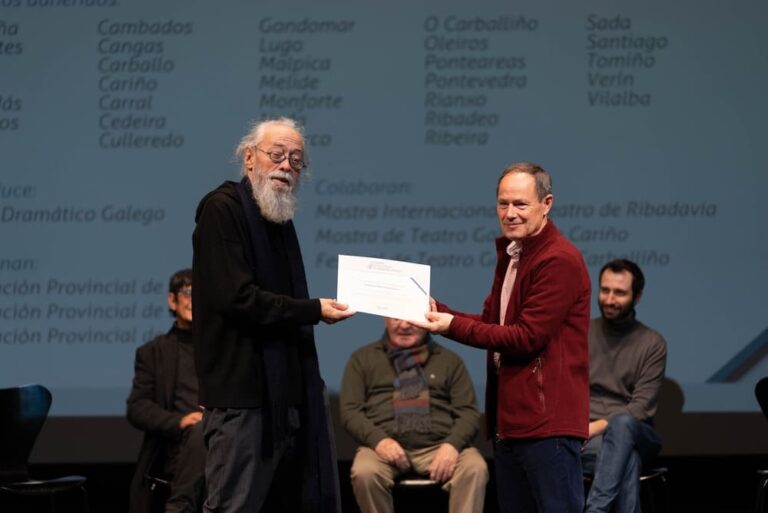 Tomiño asina un convenio coa Fundación Manuel María para difundir a obra do poeta galego