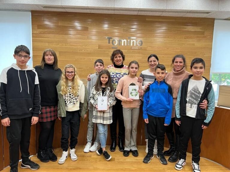 Alumnos do CEIP de Tebra lánzase ao mundo do emprendemento