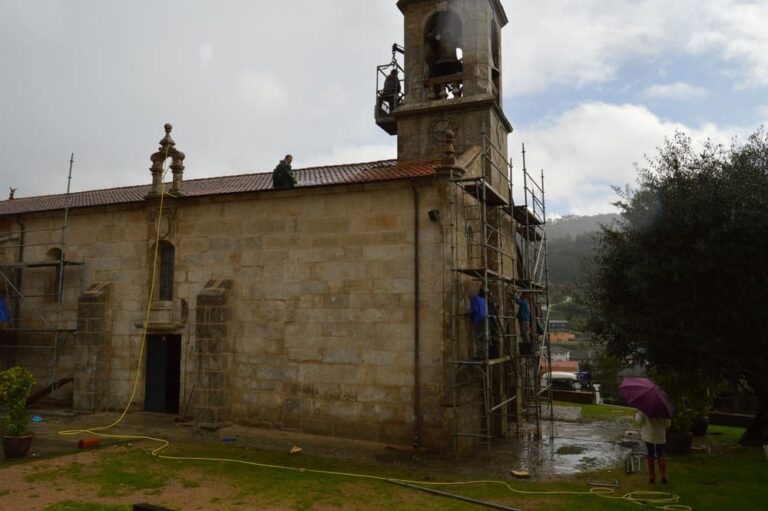 A Igrexa de Santa Baia de Mos locerá este Nadal en todo o seu esplendor