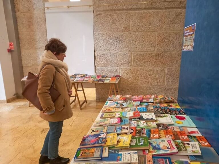 Xa está aberto o Mercadiño Solidario de Libros na biblioteca de Tui