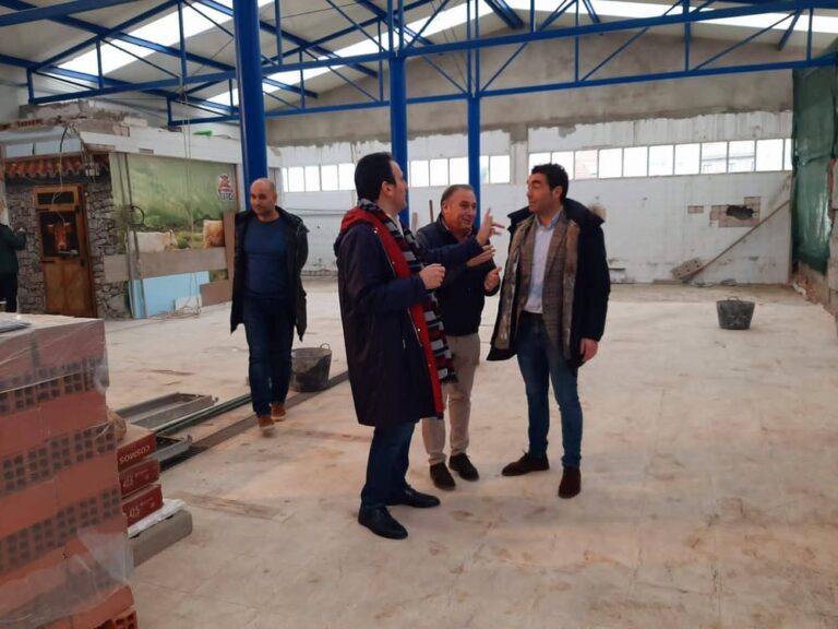 A Xunta rehabilita integralmente o mercado de Crecente