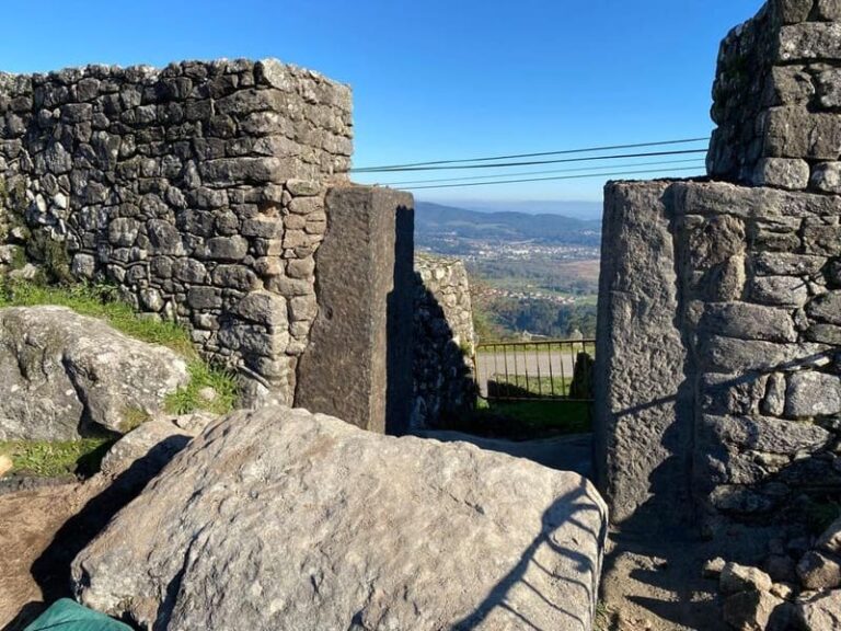 Reconstruida a porta Norte do poboado de Santa Trega na Guarda