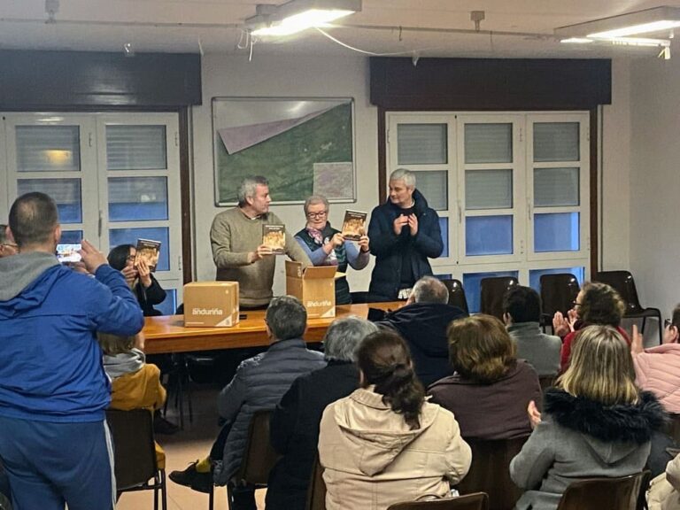 Presentación do libro “Historia da Vila das Achas” na Cañiza