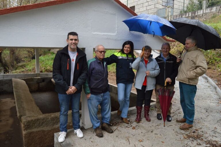Mos conmemora o Día da Educación Ambiental rehabilitando fontes e lavadoiros