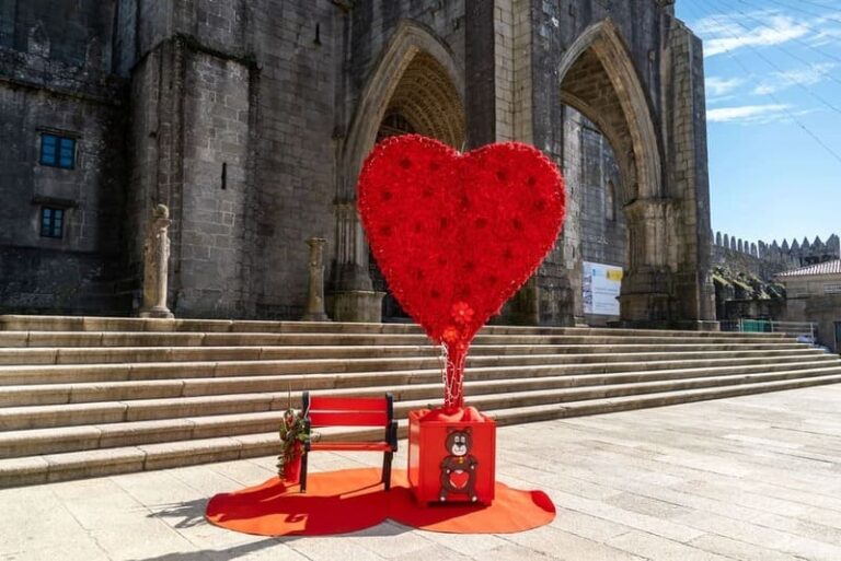 Tui aposta polo amor coa campaña “Namórate de Tui”