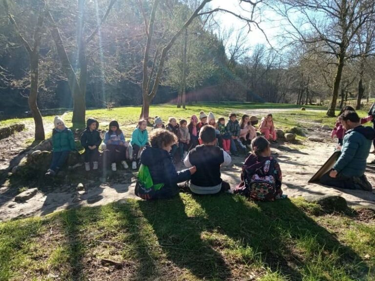 Covelo implica ao alumnado do CEIP Antonio Rodríguez Blanco no coñecemento da súa riqueza medioambiental