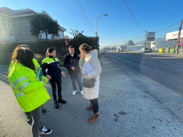 Mos solicita que Fomento axilice as obras da pasarela peonil e desbloquee a instalación de fibra óptica en Amieirolongo