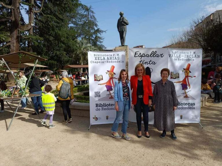 Un milleiro de nenos e nenas de Redondela expoñen os seus proxectos na feira de escritura «Espallar Tinta»
