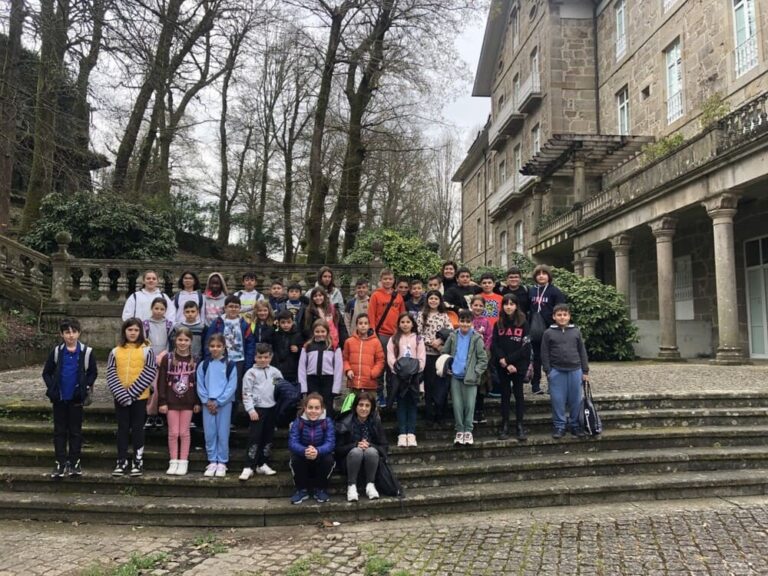 Escolares de Educación Primaria de Covelo celebraron o Día da auga no Balneario de Mondariz