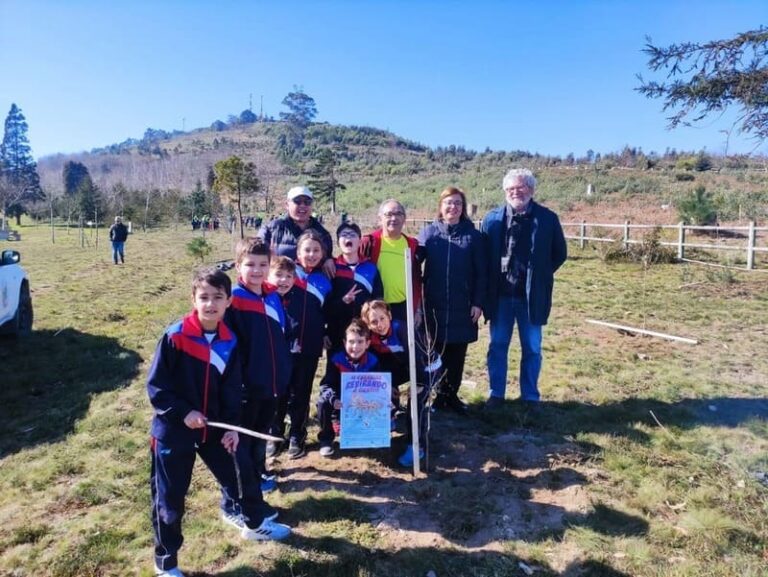 Alumnado do Colexio PP Somascos crean no Monte Santa Trega o “Espazo Revirando”