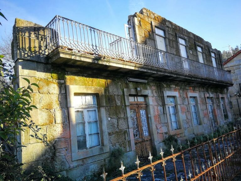 O Defensor del Pueblo abre unha investigación pola inacción da Xuntaen relación ao estado do Hotel Roma de Mondariz Balneario