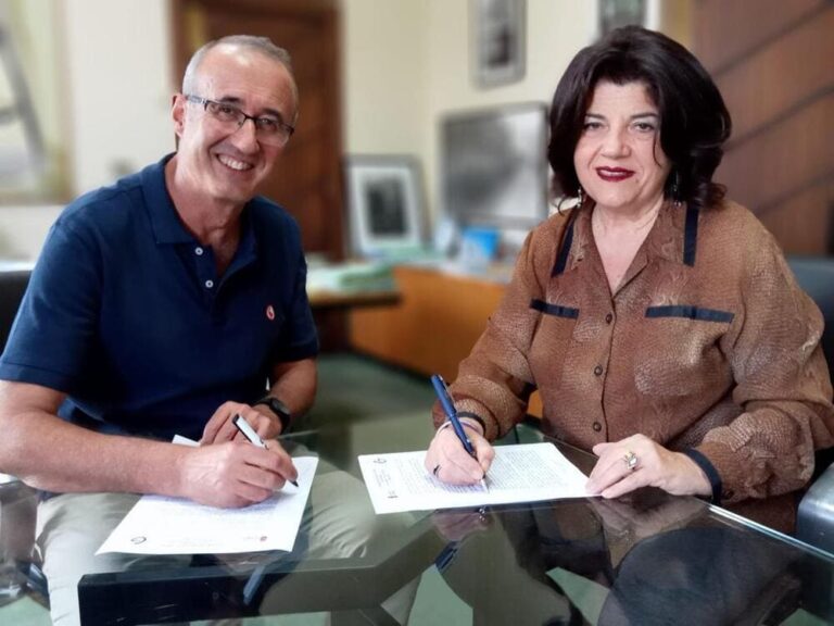 Nigrán renova o convenio con Fegatea que permitirá levar ao municipio 6 compañías de teatro afeccionado ao longo do 2023