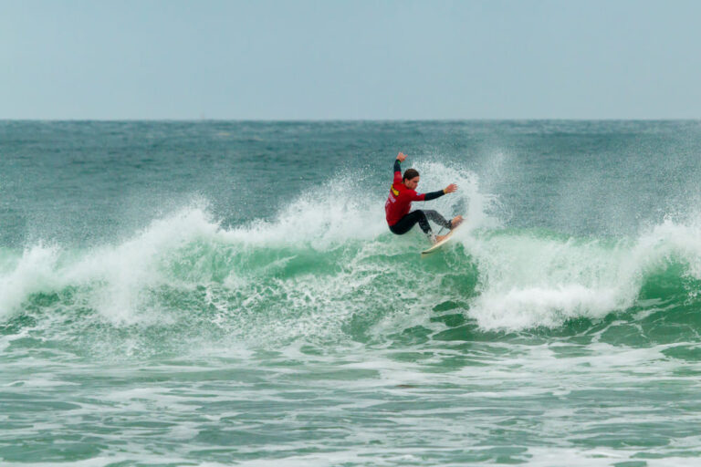 A praia de Patos volve acoller a primeira etapa da Liga Galega de Surf Junior e Kids