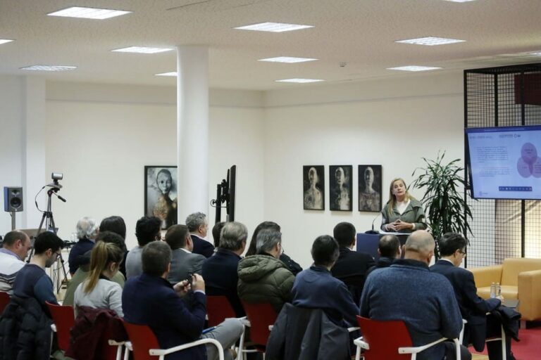 A Deputación avanza co programa «Depoinnova» para dar resposta con “solucións vangardistas” aos retos de futuro