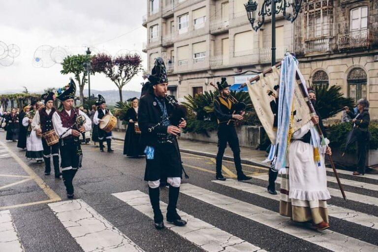 Tui agarda miles de persoas na fin de semana grande das Festas de San Telmo