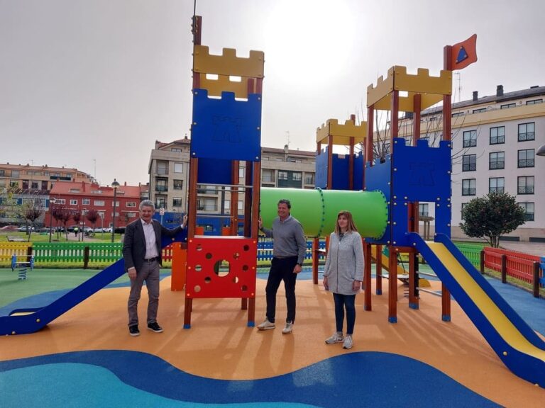 Baiona inaugura o Parque Infantil Os Tendais