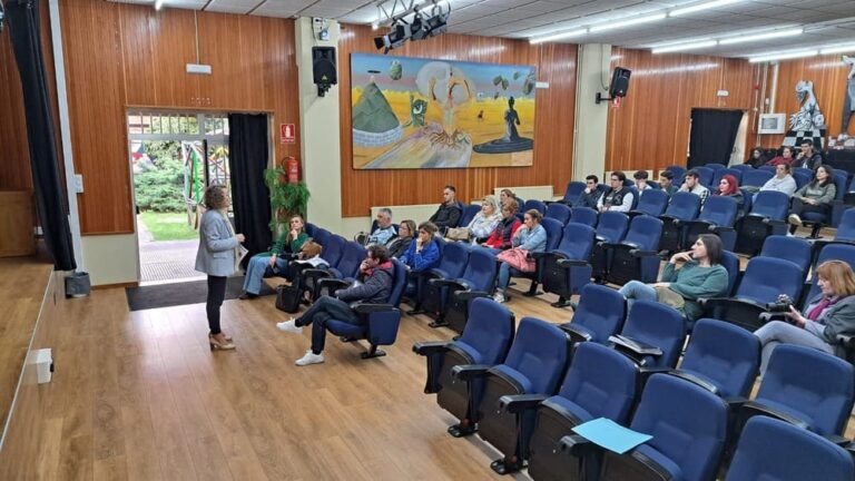 Comezan as xornadas da Semana das Ciencias en Ponteareas