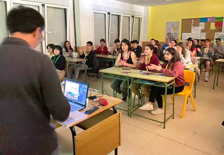 O alumnado do IES Antón Alonso Ríos mergúllase na ciencia