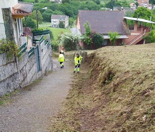 Redondela comeza cos desbroces nos camiños e cunetas