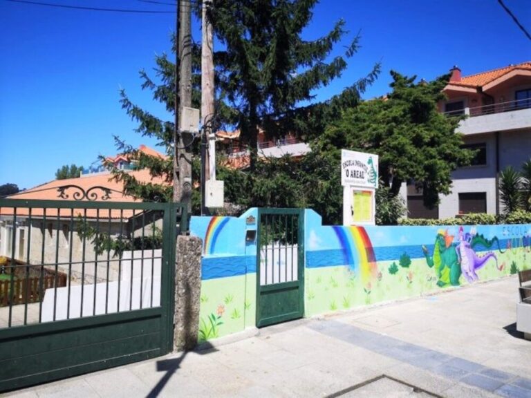 Carlos Gómez comprométese a ampliar a escola infantil O Areal con fondos propios “se a Xunta non cumpre con Baiona”