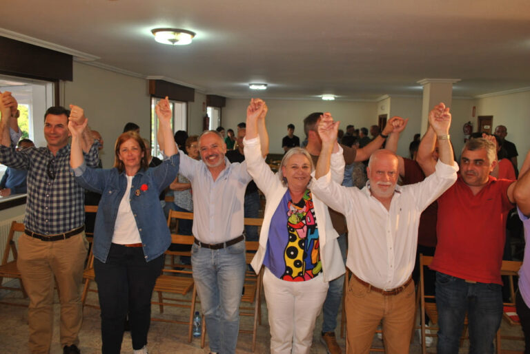 Violeta de Santiago traballará “por un Tomiño que pase das promesas ás realidades” e que “escoite as demandas da veciñanza”