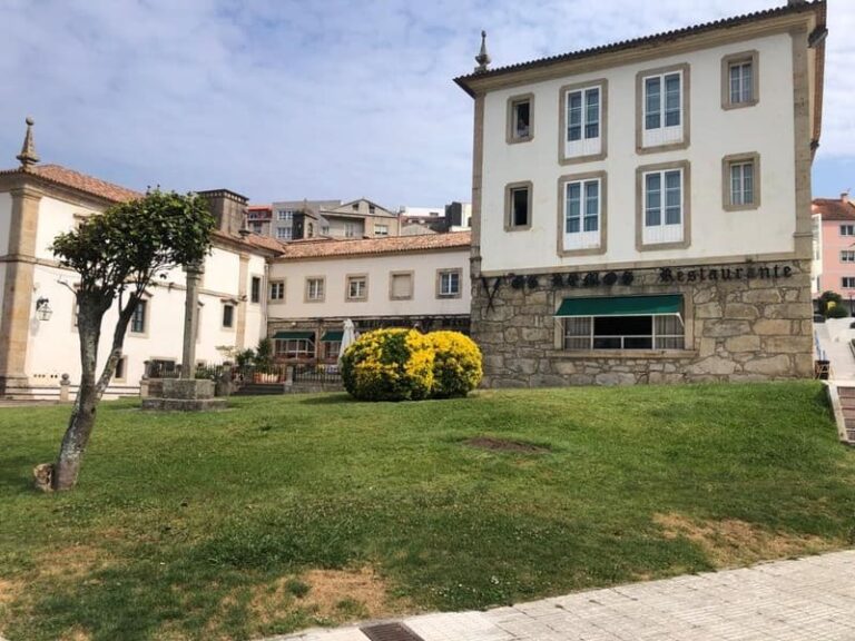A Guarda terá un baño público autolimpable no porto